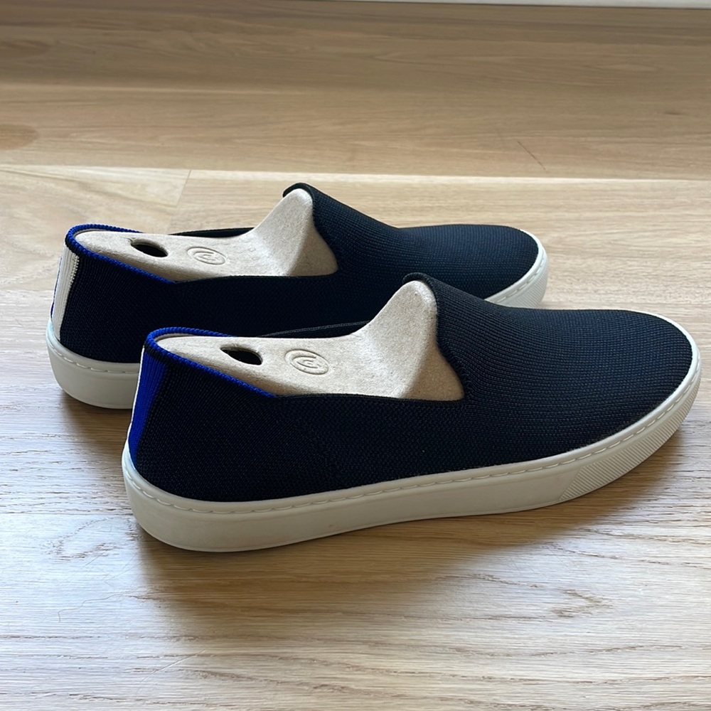 Rothy’s black sneaker- excellent used condition